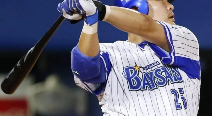 Tsutsugo y Colomé se unen al roster semanal de los Leones del Escogido 