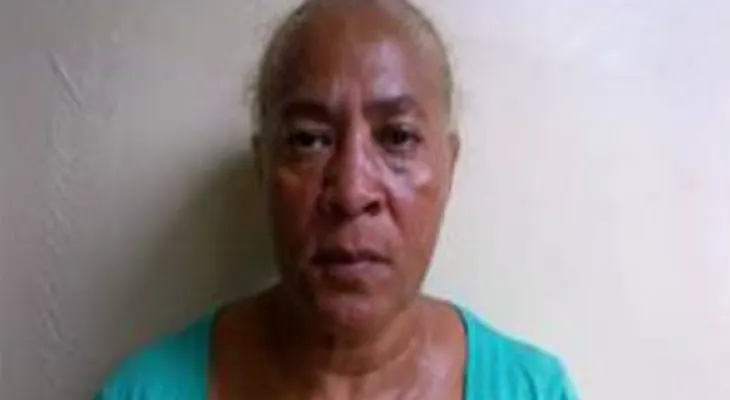 Apresan mujer usurpó identidad de tía muerta para pedir visa