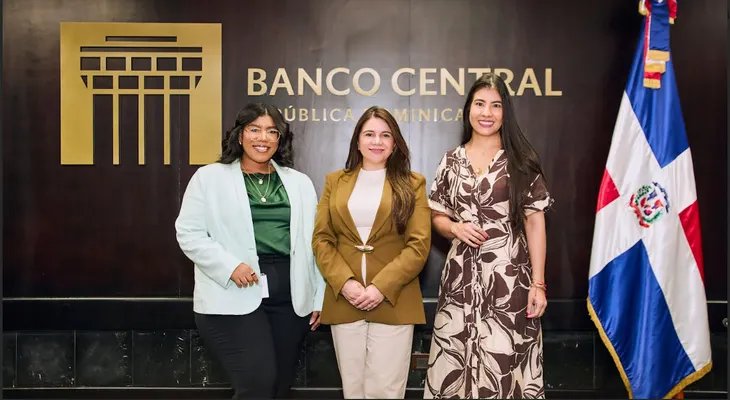 Motor Crédito impulsa educación y ahorro en semana del Banco Central