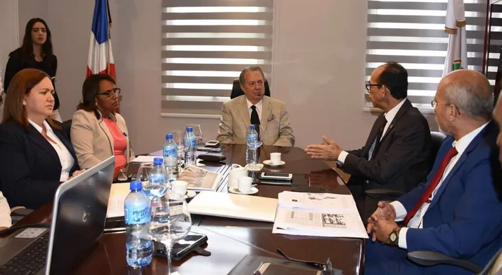 El Ministro de Cultura y el BCRD deciden agilizar estudios para creación Cuenta Satélite de Cultura