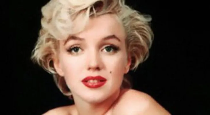Mattel lanza muñeca Barbie inspirada en Marilyn Monroe para conmemorar su centenario