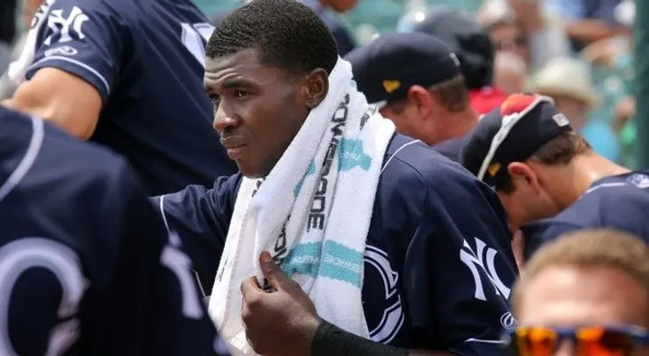 Pelotero haitiano que tuvo falsa identidad dominicana es el prospecto más codiciado de Los Yankees 