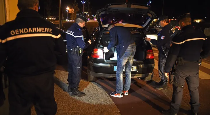 Policía de Ginebra busca más sospechosos relacionados con los atentados en París