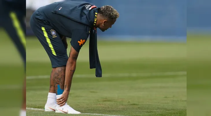 Susto en Brasil: Neymar se retira del entrenamiento