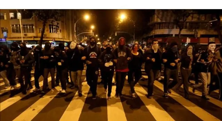Estudiantes universitarios de Cabral, levantan protesta, tras acuerdo con Gobernador