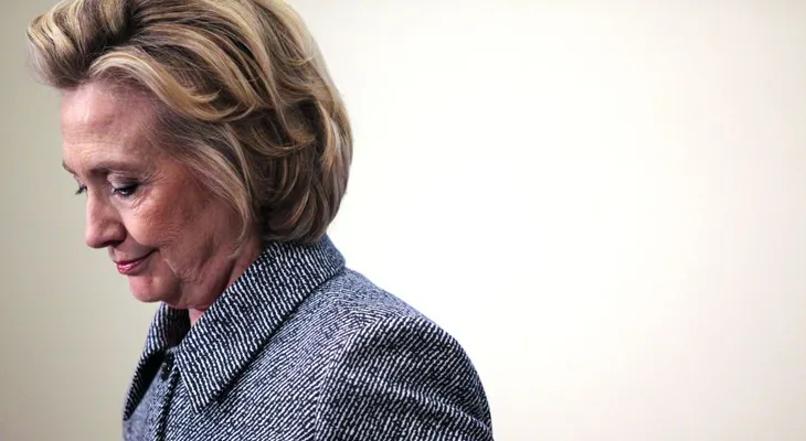 Encuesta: Hillary Clinton se desploma; Ben Carson y Donald Trump van parejos