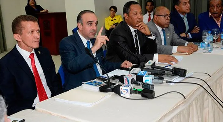Senado convoca para el 20 de abril a vistas públicas para Ley de Partidos