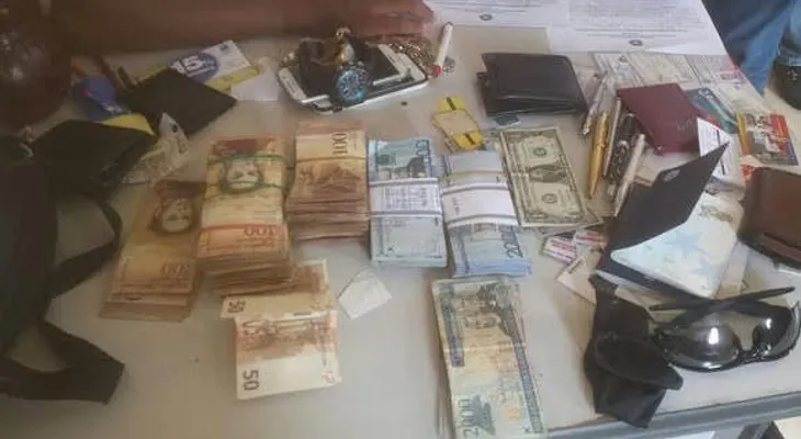 Apresan dos extranjeros que estafaban haciéndose pasar por médicos