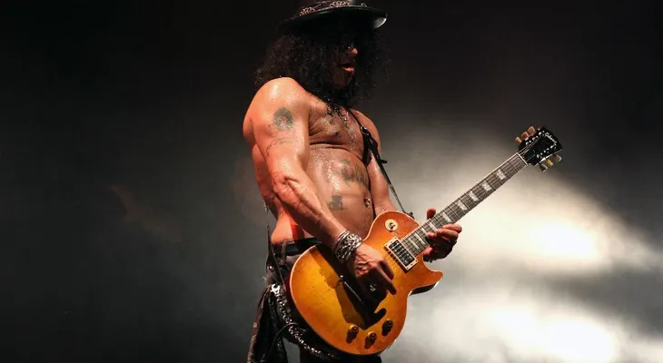 Guns N' Roses podrián regresar al escenario en 2016 con la alineación original