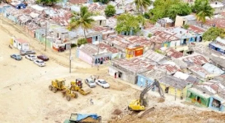 Familias dicen que están en riesgo por trabajos en el Metro 