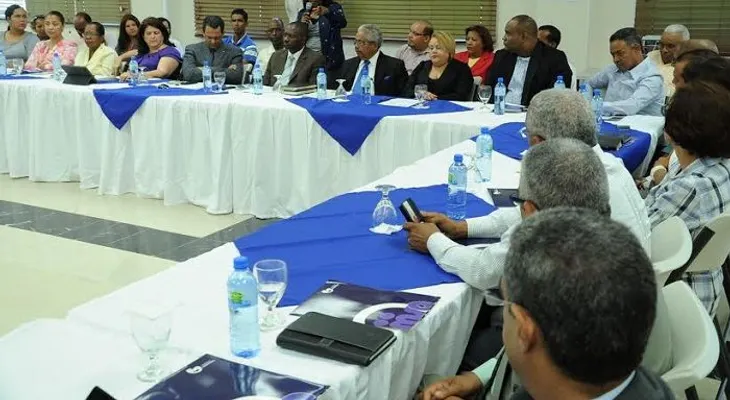 Salud Pública busca apoyo de evangélicos contra el dengue