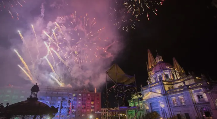 Peña Nieto encabeza ceremonia del Grito de Independencia