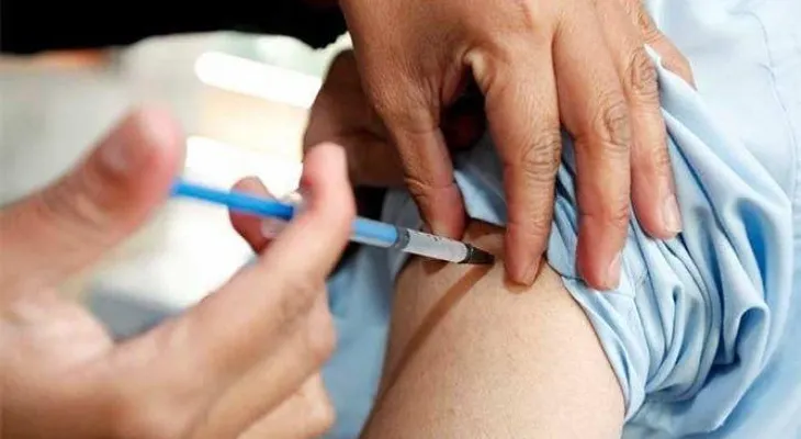 Epidemióloga: Adultos deben vacunarse contra la difteria cada 10 años