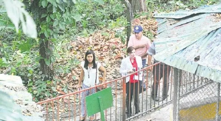 Alta contaminación en el abandonado zoológico de Moca