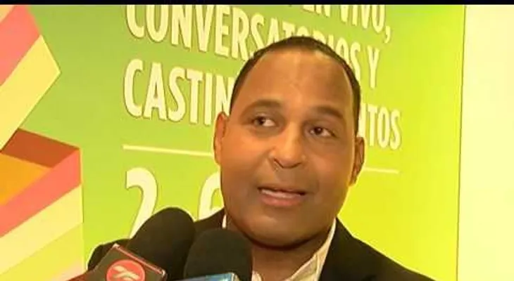Tony Dandrades dice que en la TV dominicana salen cosas que "dan pena ajena"  (VIDEO)