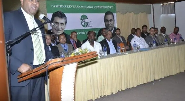 Comité Central suspende Trajano Santana del PRI