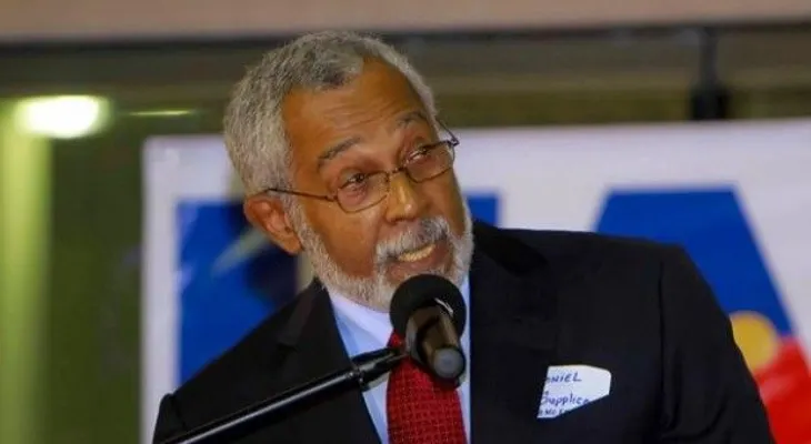 Exembajador haitiano reitera a Martelly que su plan de documentación es un fracaso