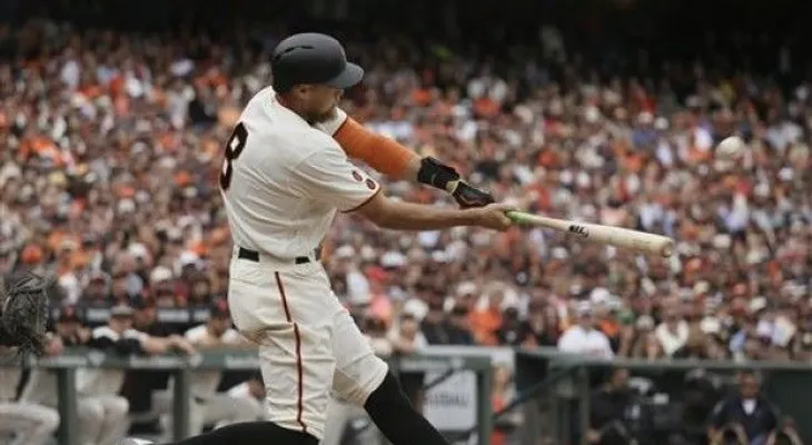 Pence dispara grand slam y Gigantes apalean a Dodgers