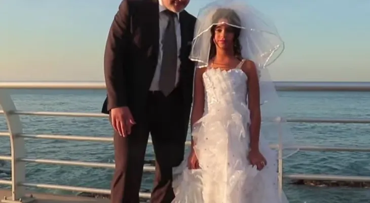 Falso matrimonio de niña con hombre mayor despierta indignación en las calles de Líbano
