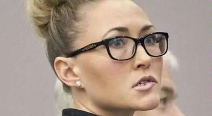 EE.UU.: Condenan a 30 años de cárcel a una exprofesora por tener sexo con los alumnos