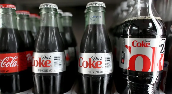 ¿Alguien bebe Coca-Cola Light? Las ventas se vienen abajo