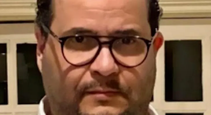 Aquiles Jiménez ofrece disculpas públicas a Alicia Ortega y Fernando Hasbún tras demanda por difamación