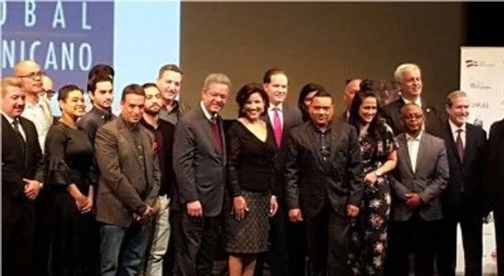 Leonel y Margarita encabezan exhibición de la película "Luis" en Nueva York