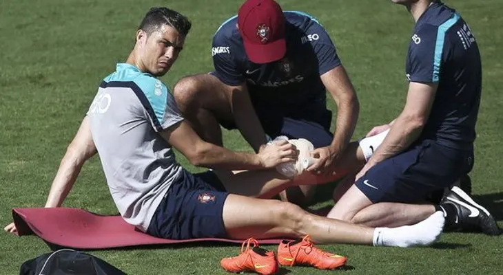Cristiano Ronaldo se resiente de lesión