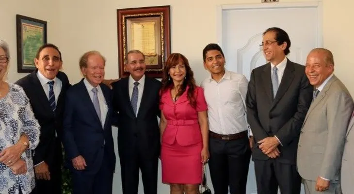 Danilo asiste a inauguración de consultorios de la Clínica Cruz Jiminián