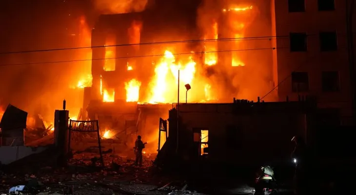 Explosiones sacuden Kiev un día después de la visita de enviados estadounidenses