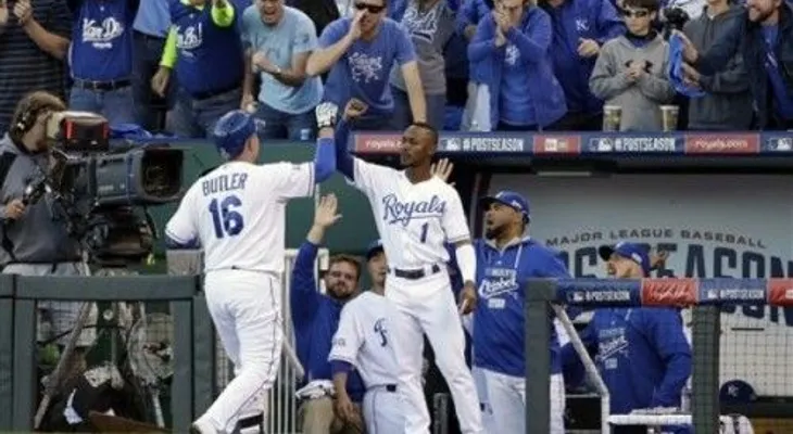 Kansas barre a Orioles y pasa a la Serie Mundial