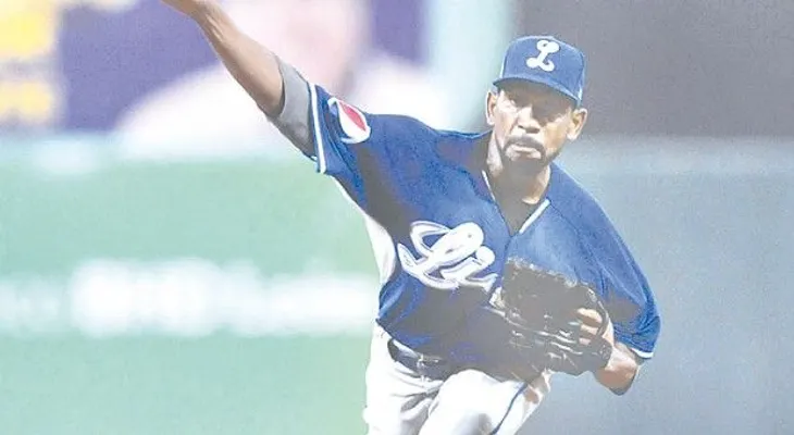 Los Toros bajan a las Águilas del primero; Licey se impone a las EO