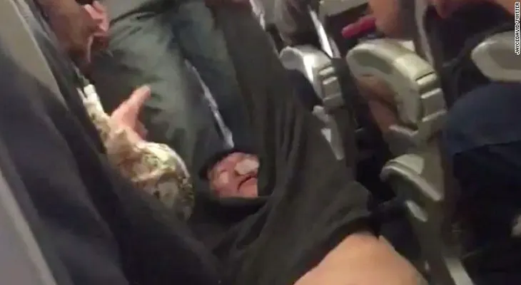 Aerolíneas rivales trolean a United Airlines tras el escándalo de expulsión de pasajero