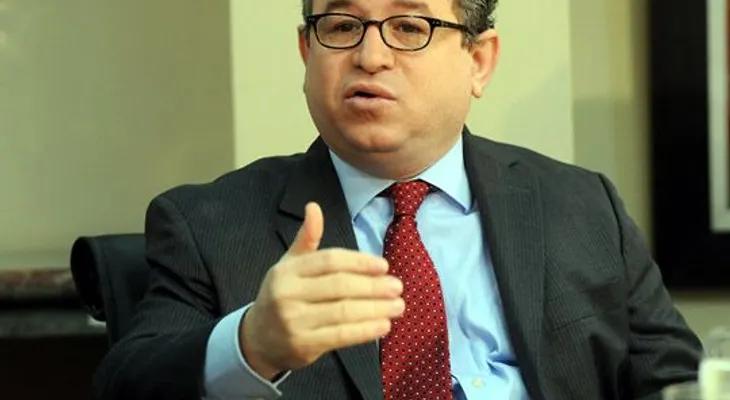 DGII llama a resolver con tiempo oposiciones administrativas de vehículos para renovar