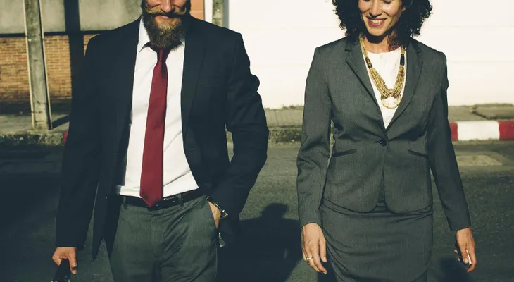 Los hombres son vistos como más brillantes, según los estereotipos implícitos