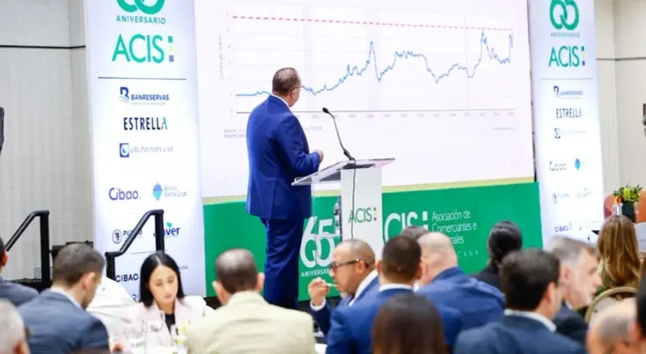 Ministro de Hacienda advierte que subsidio a combustibles podría alcanzar los RD$50,000 millones