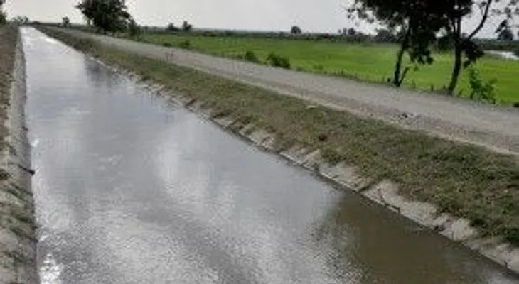 Niña de 2 años muere ahogada en canal en Montecristi