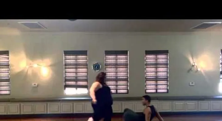 Le decían "gorda y asquerosa" y que nunca podría bailar, y le pone un "tapa boca"