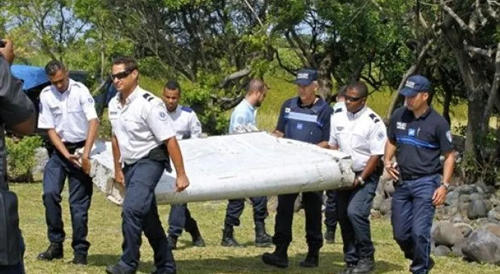 Nueva pieza hallada en isla francesa no es parte de avión