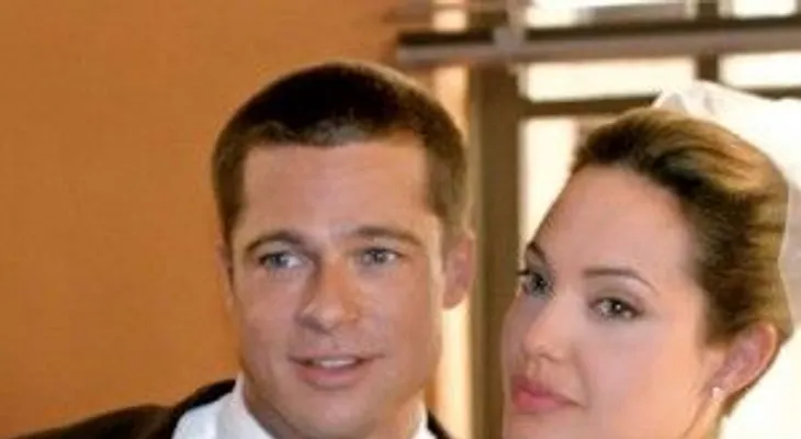Angelina Jolie y Bratt Pitt se casaron en Francia 