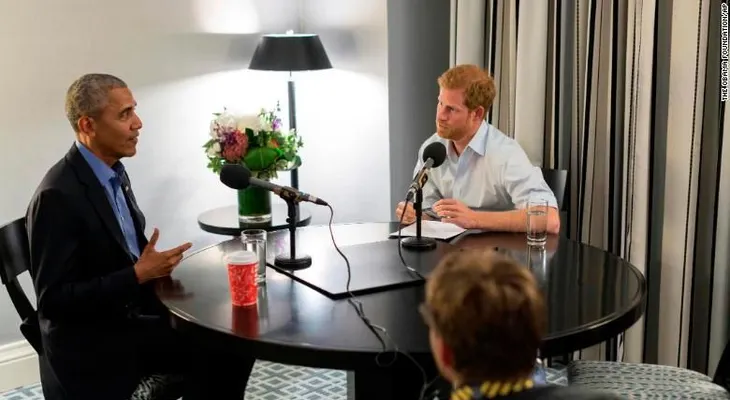 El príncipe Enrique entrevista a Barack Obama