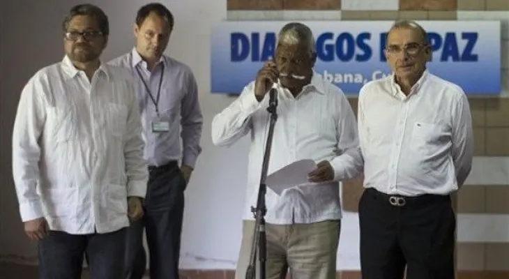 Las FARC declaran un alto el fuego indefinido 