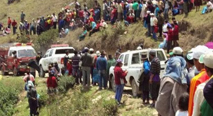 26 muertos por caída de bus a un abismo en Perú