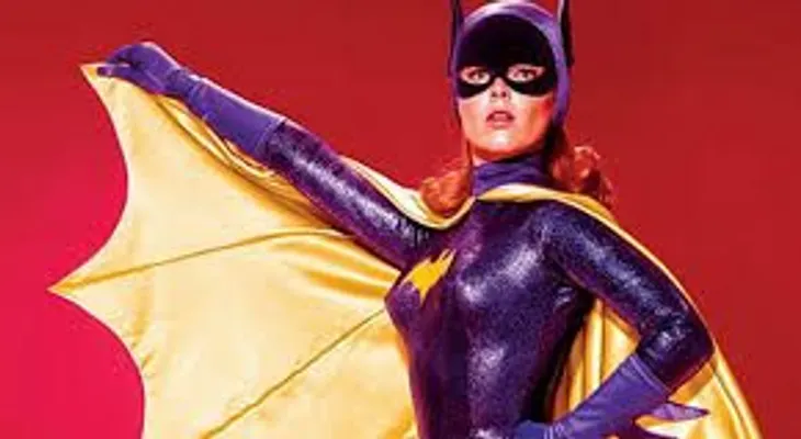 Muere Yvonne Craig, la Batichica en la serie Batman