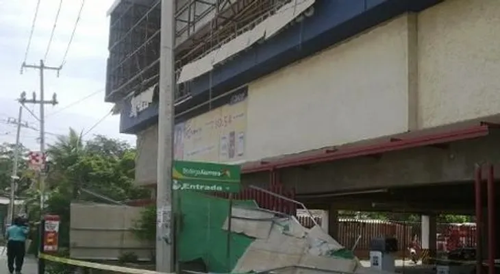  Sismo deja cuatro heridos y daños en escuelas, hospitales, casas y negocios
