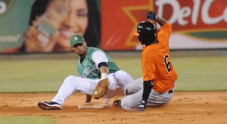 Leones vencen al Licey; Águilas a los Gigantes y Las Estrellas a los Toros