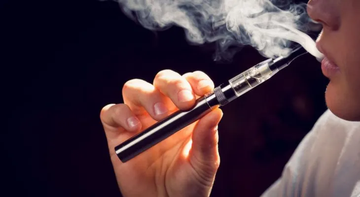 Cigarrillos electrónicos y los peligros para la salud: El cáncer de pulmón, vejiga y patologías cardiovasculares