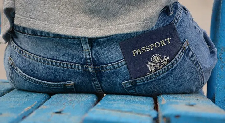 La infortunada fotografía de una joven en su nuevo pasaporte que se vuelve viral 