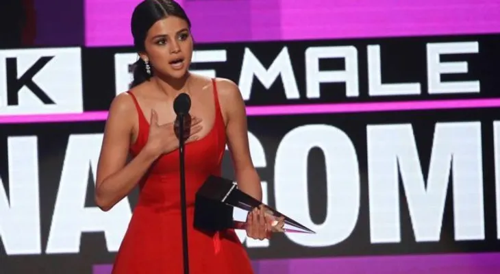 Selena Gómez: "Absolutamente quebrada por dentro", por consecuencia del lupus