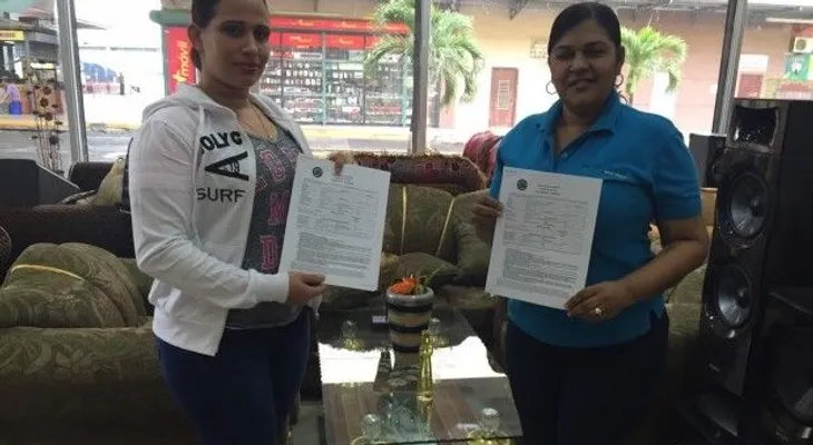 Otorgan seguros de vida a dominicanas residentes en Panamá 